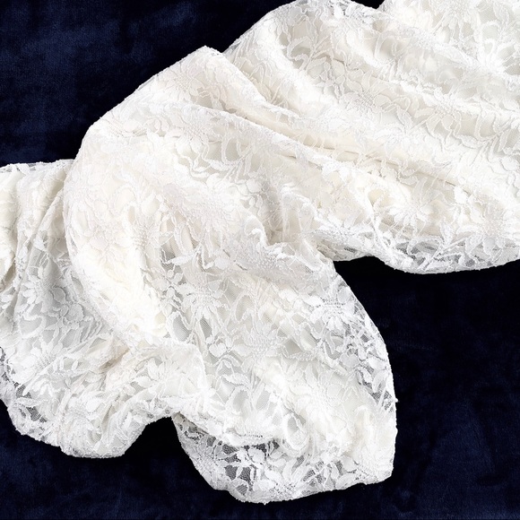 MARINA | ivory floral lace V-neck slit bridal gown - Picture 4 of 8